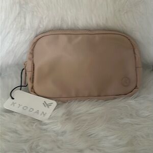 NWT, KYODAN nylon crossbody/belt bag